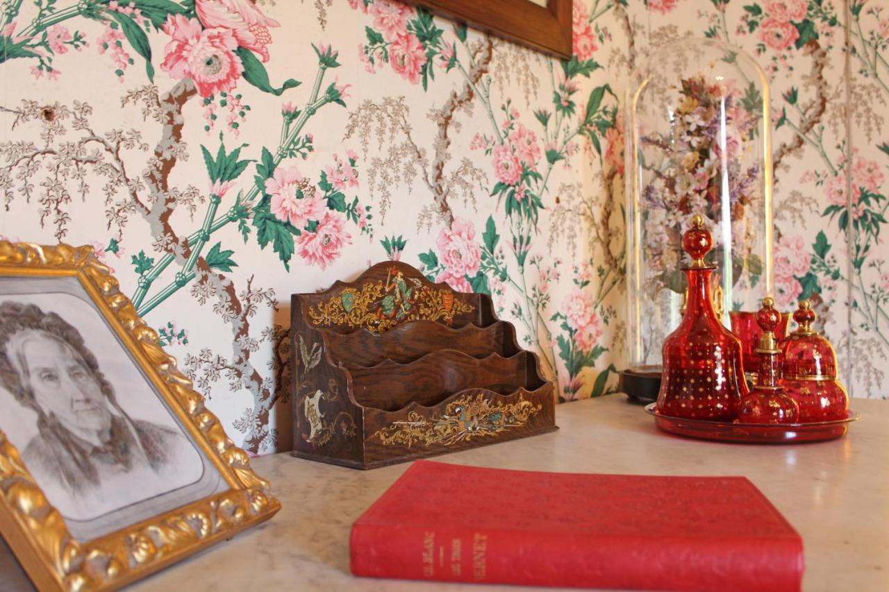 Bed and Breakfast Domaine De Bort Saint-Priest-Taurion Esterno foto