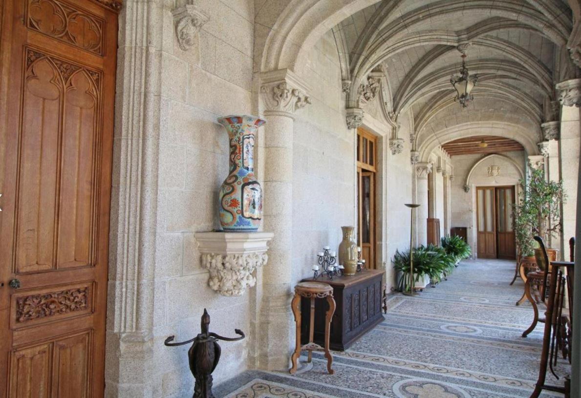 Bed and Breakfast Domaine De Bort Saint-Priest-Taurion Esterno foto