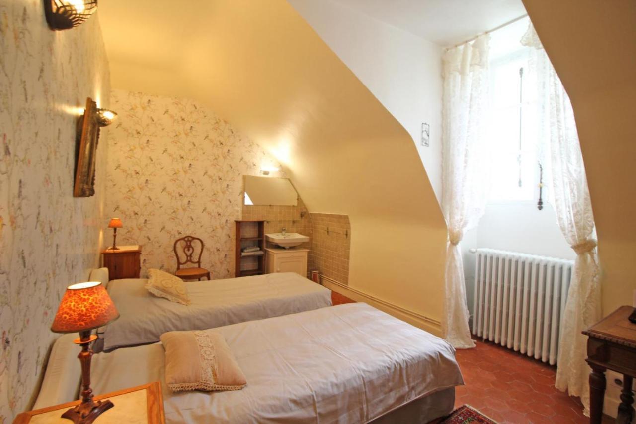 Bed and Breakfast Domaine De Bort Saint-Priest-Taurion Esterno foto